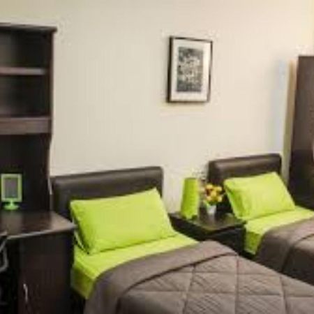 Staff Guest House Nyíregyháza Екстериор снимка