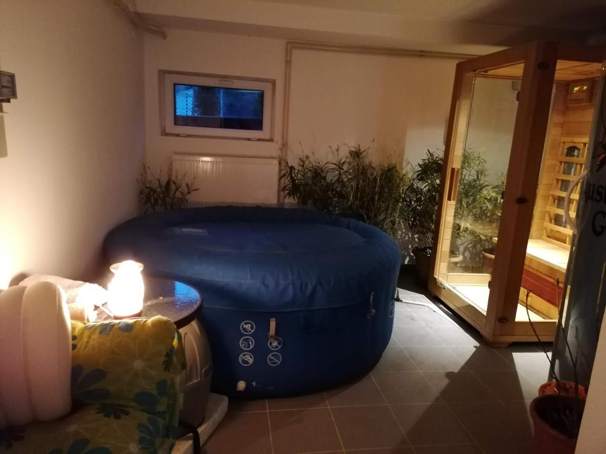Staff Guest House Nyíregyháza Екстериор снимка